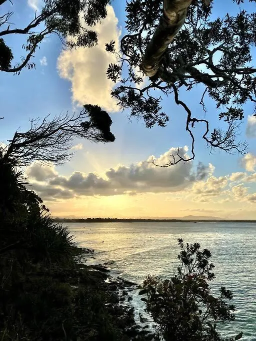 Apartment 18Ob Absolute Beachfront - Noosa Main Beach Australia